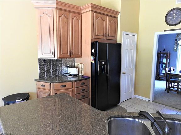 4th image of 3 Drakestone Ct
