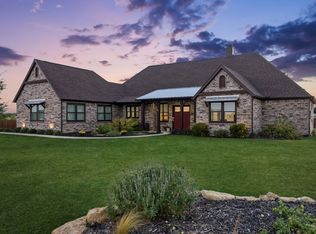 5008 Crown Ct, Sanger, TX 76266