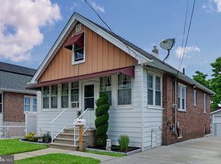 282 E Smith St, Woodbridge, NJ 07095