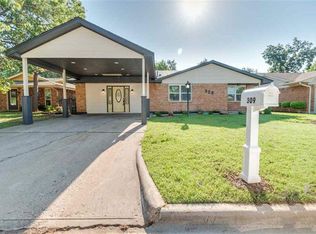 309 NW Parkwood Ln, Lawton, OK 73505