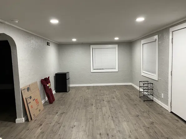 407-409 S 5th St #2, Branson, MO 65616