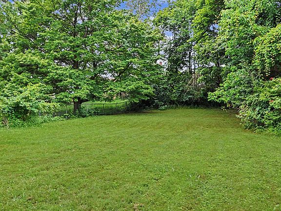 2nd image of 75 Rowland Ave