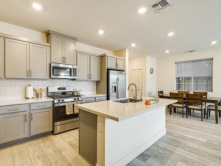 5727 Tournament Ct — Photo 3