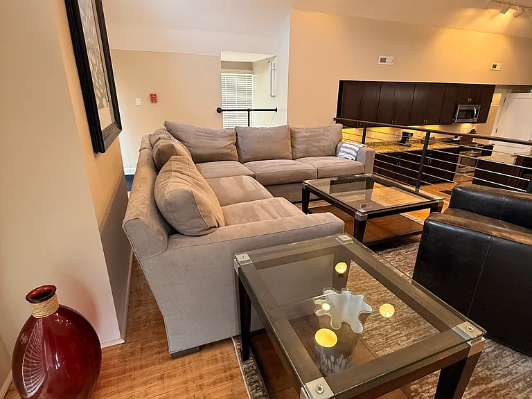City Club Apartments — Photo 38