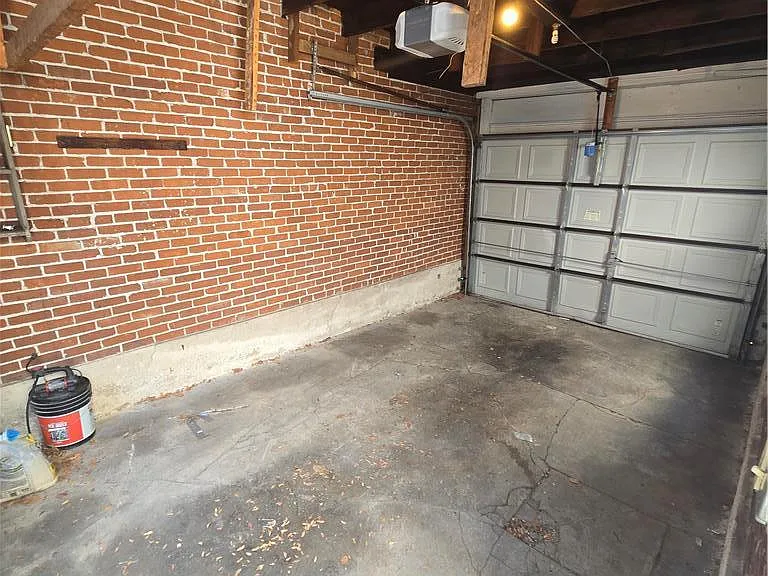 50 S Franklin St #1 — Photo 8
