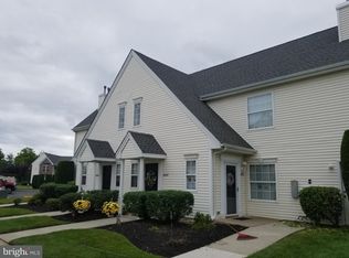 1801 Staghorn Dr, Mount Laurel, NJ 08054
