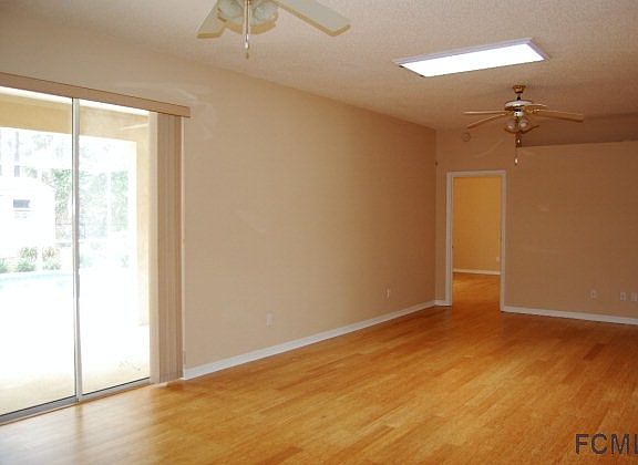 5th image of 126 Bridgehaven Dr