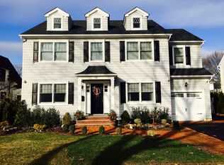 148 Euston Rd, Garden City, NY 11530