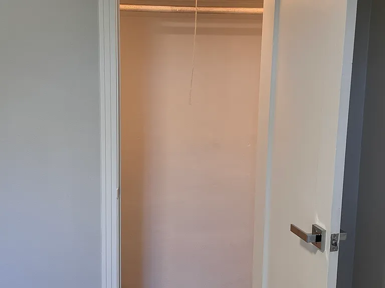 227 Thomas St NW — Photo 7