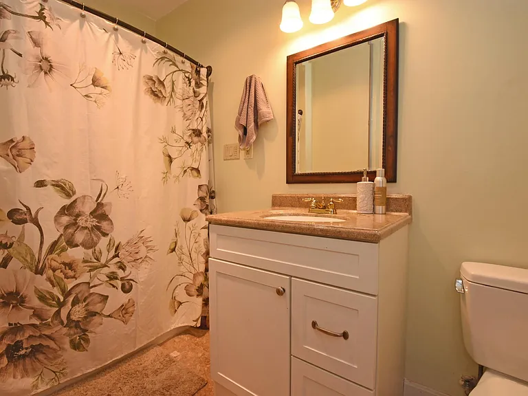 85 Boston Ave #1 — Photo 10