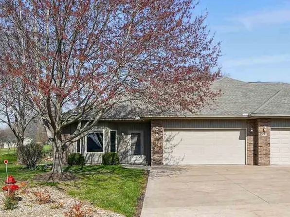 980 Applewood Ct Unit 1, Coralville, IA 52241