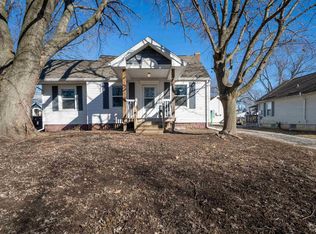 612 S Stewart St, Creve Coeur, IL