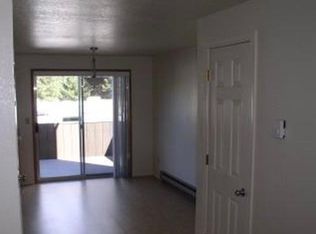214 SW 17th St APT 4, Bend, OR 97702