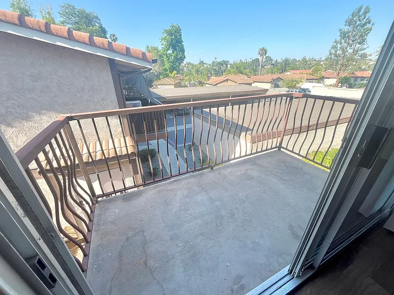 264 Avalon Dr — Photo 11