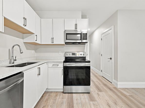 1 bedroom rental in Surrey — photo 6