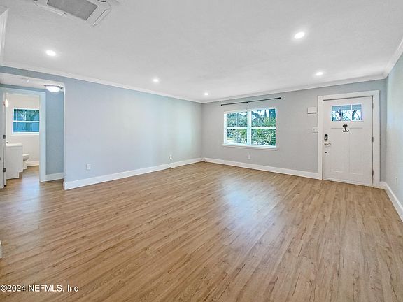 3rd image of 66 COQUINA Avenue