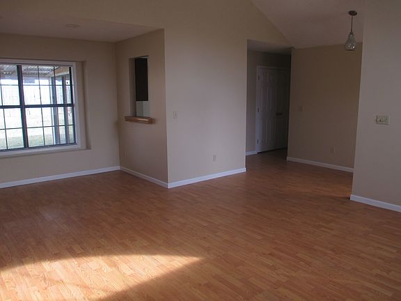 4th image of 2608 Whitmore Dr