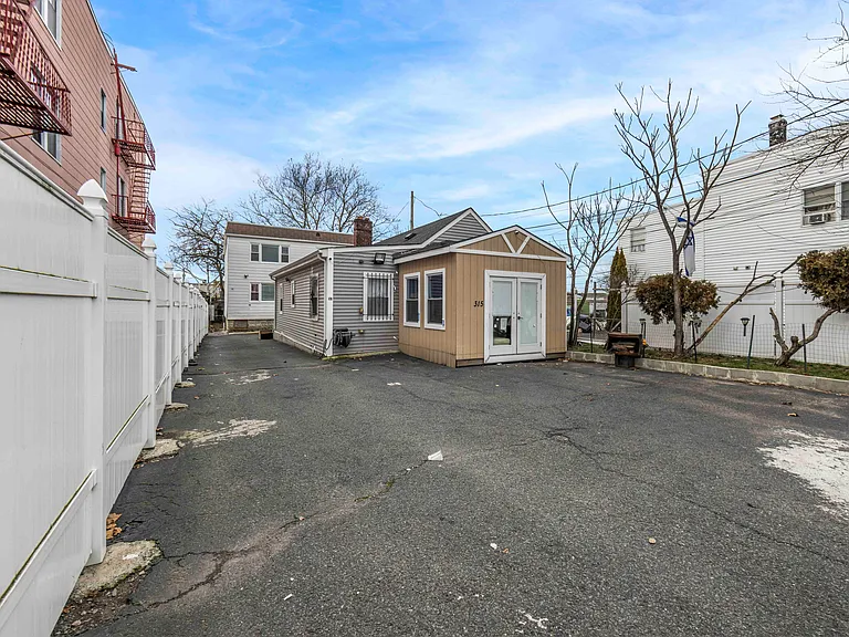 315 Old Bergen Rd #3B — Photo 25