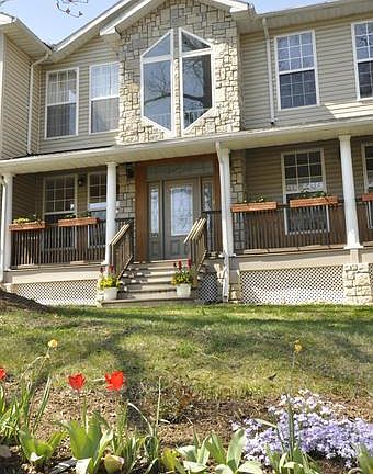 2nd image of 2008 Hillside Dr