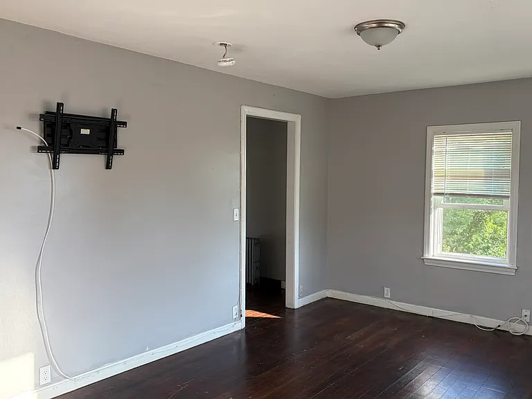 588 W Hartford Ave #B — Photo 17
