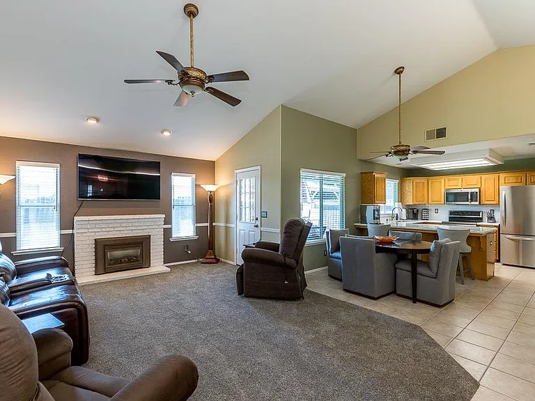 1737 E Revere Rd — Photo 4