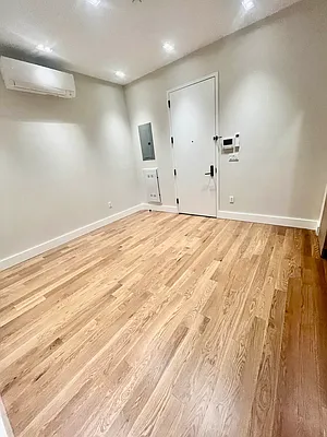 Rented by Nooklyn NYC LLC | media 15