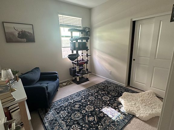 3rd image of 17467 W Via De Luna Dr
