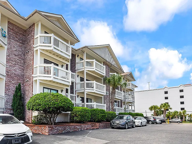 2805B N Ocean Blvd — Photo 2
