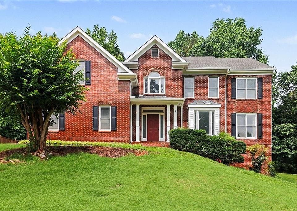 1st image of 4645 Hamptons Dr