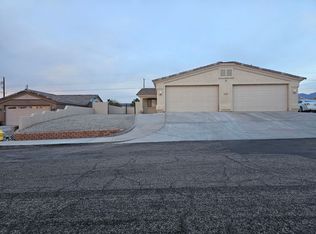 2979 Palisades Dr #102, Lake Havasu City, AZ 86404