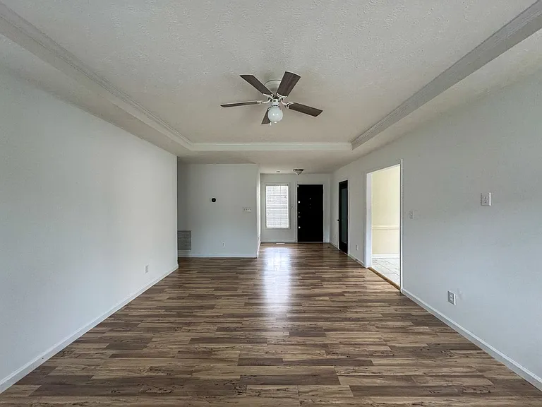 4214 Harbin Walk Ln — Photo 2