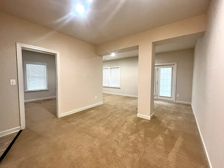 21274 Park Grove Ter — Photo 27