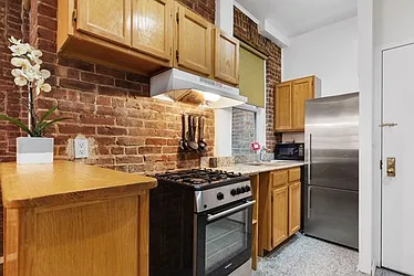 Rented by Cooper & Cooper Real Estate