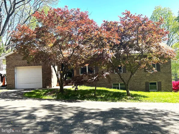 8417 Church Ln, Bowie, MD 20720