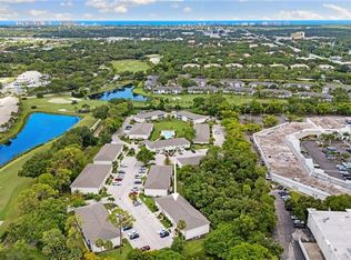 2385 Naples Trace Cir UNIT 8, Naples, FL 34109