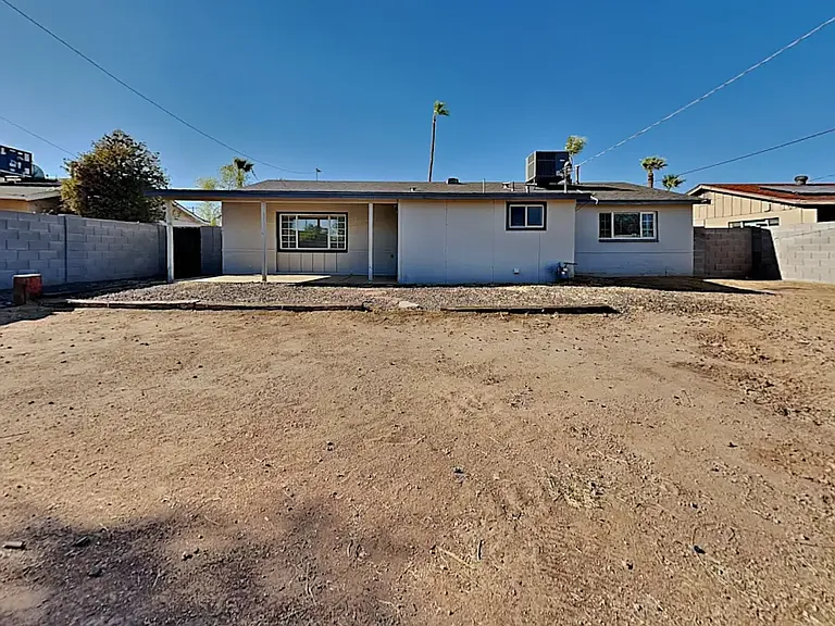 7014 E Latham St — Photo 6