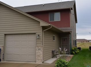119 Emmett Trl, Harrisburg, SD 57032