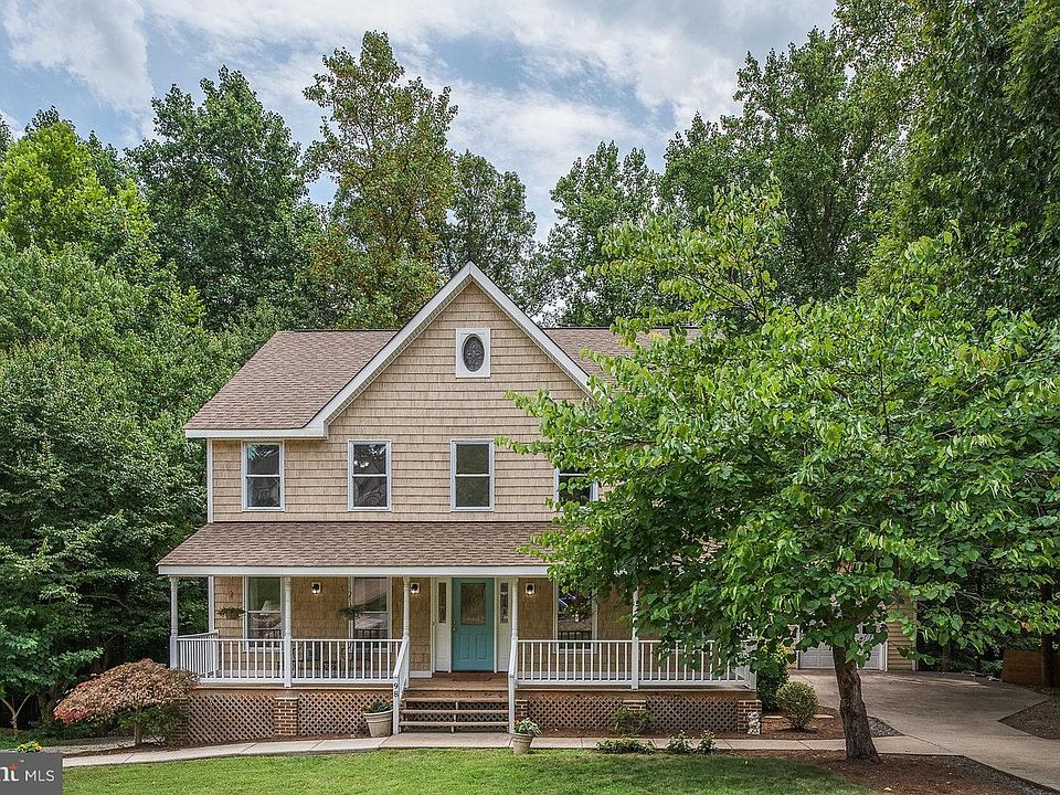 1st image of 98 Hamlin Dr