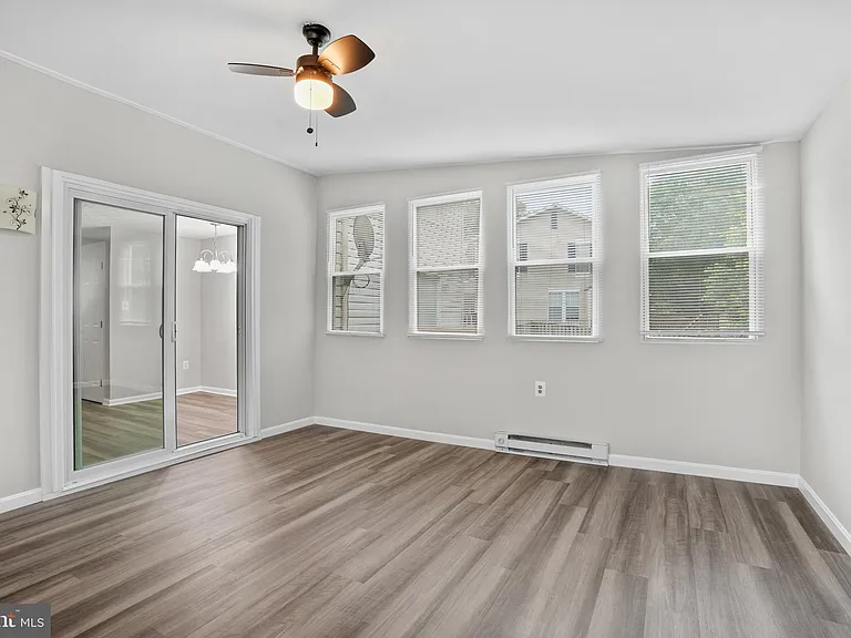 10506 Lime Tree Way — Photo 22