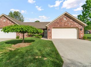 8457 Hunters Trace, Sellersburg, IN 47172