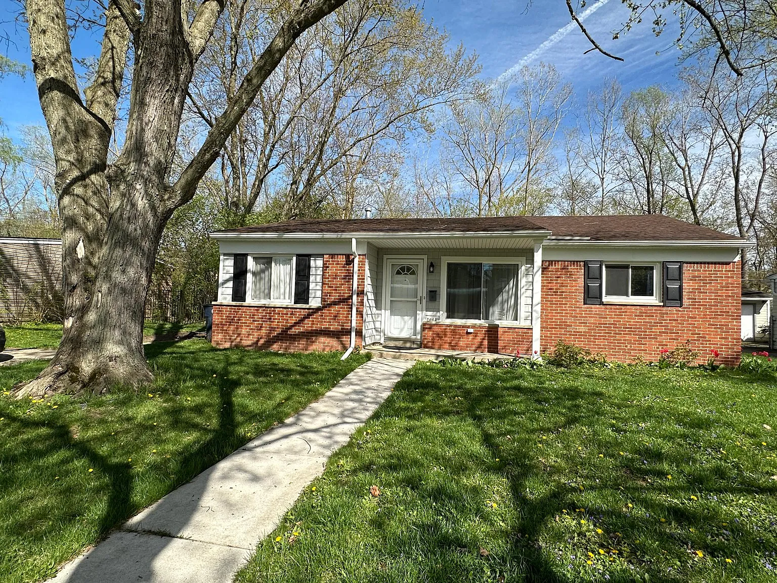 2663 Hampshire Rd photo 1