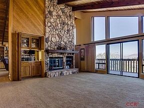 2nd image of 1425 Las Encinas Dr