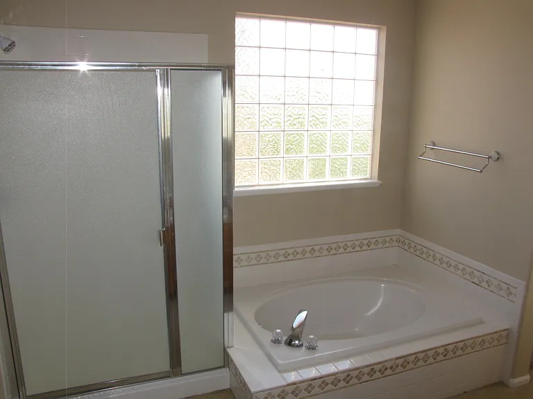 9202 Royal Melbourne Cir — Photo 46