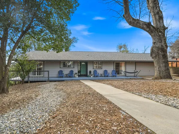 2000 Spur Ct, Redding, CA 96002