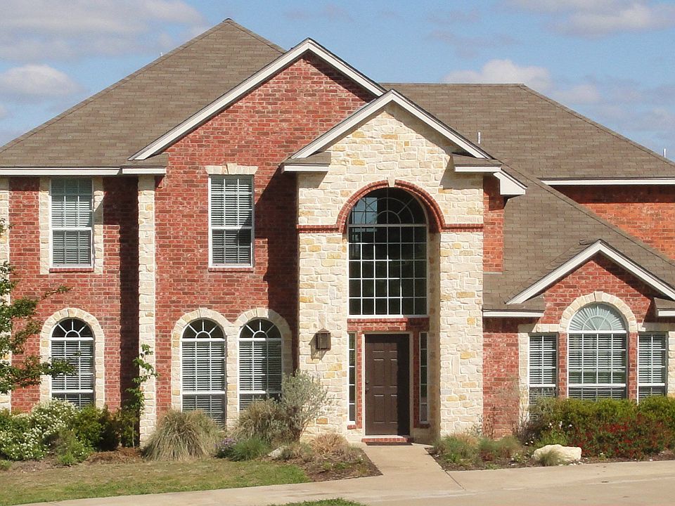 1st image of 2737 Lake View Dr