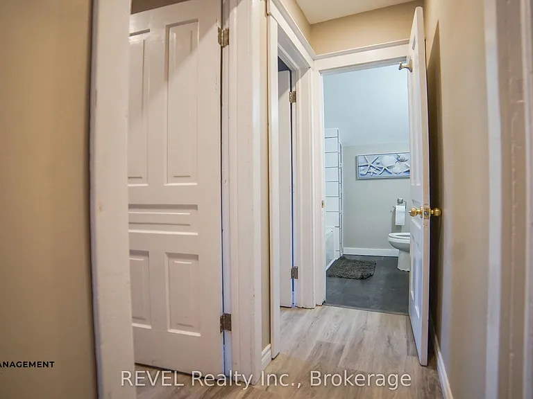 32 Edmund St — Photo 17
