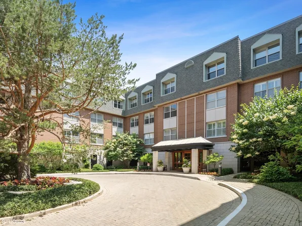 800 Deerfield Rd APT 309, Highland Park, IL 60035