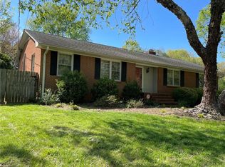 4620 Cloverhurst Rd, Winston Salem, NC 27103