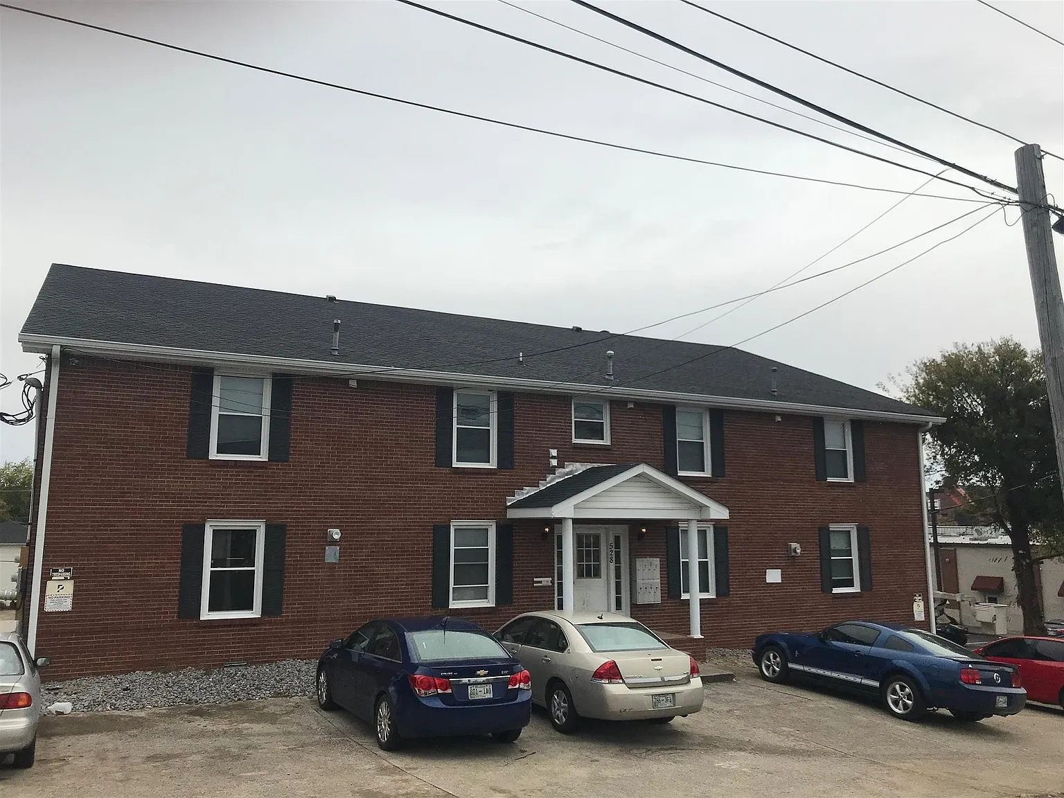 2 bed, 1.0 bath, 750 sqft, $795 — Photo 1