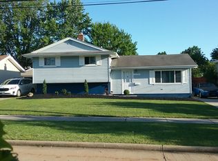 13689 Havendale Dr, Brookpark, OH